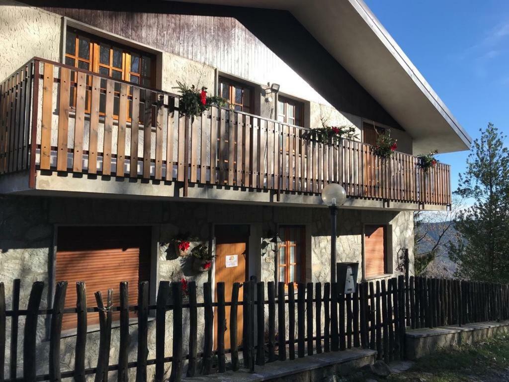 Gold Cave Casa Vacanze Relax Nel Bosco Appartamenti Pessinetto Exterior photo